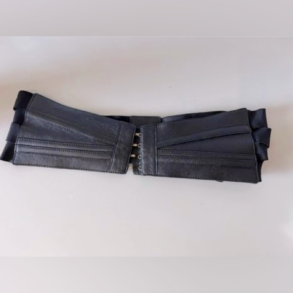 Reiss Leather Hook Belt
